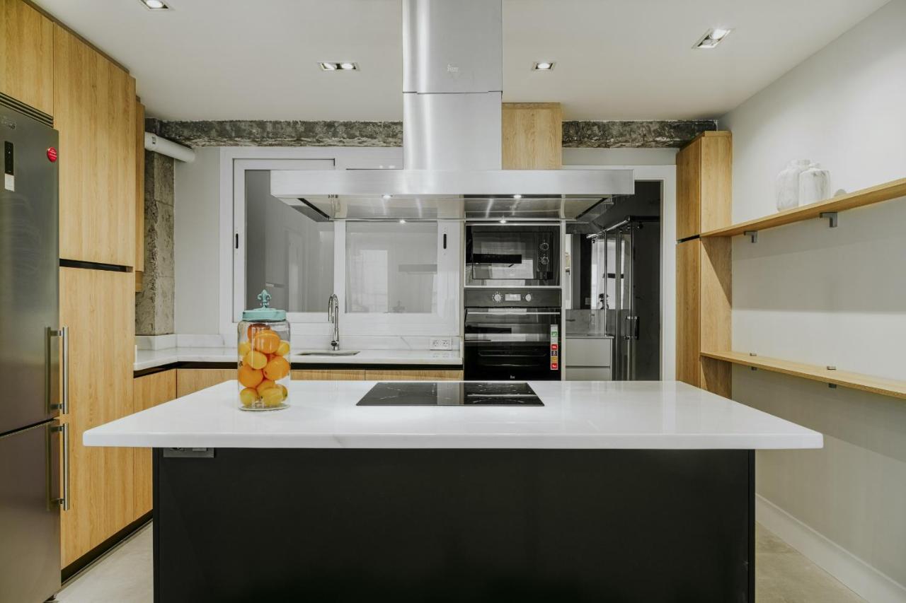 Six Apartments By Caleta Homes Malaga Ngoại thất bức ảnh