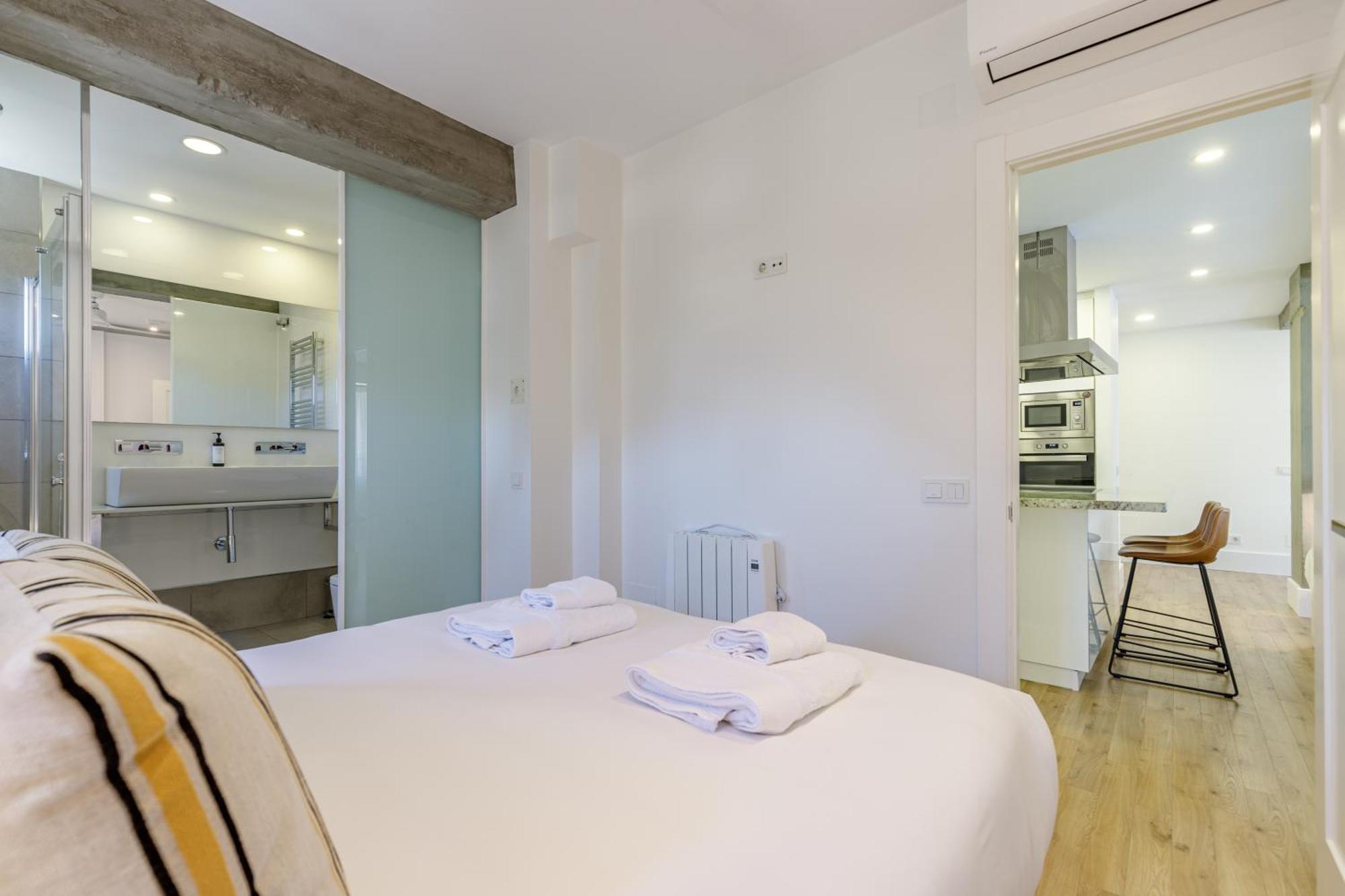 Six Apartments By Caleta Homes Malaga Ngoại thất bức ảnh