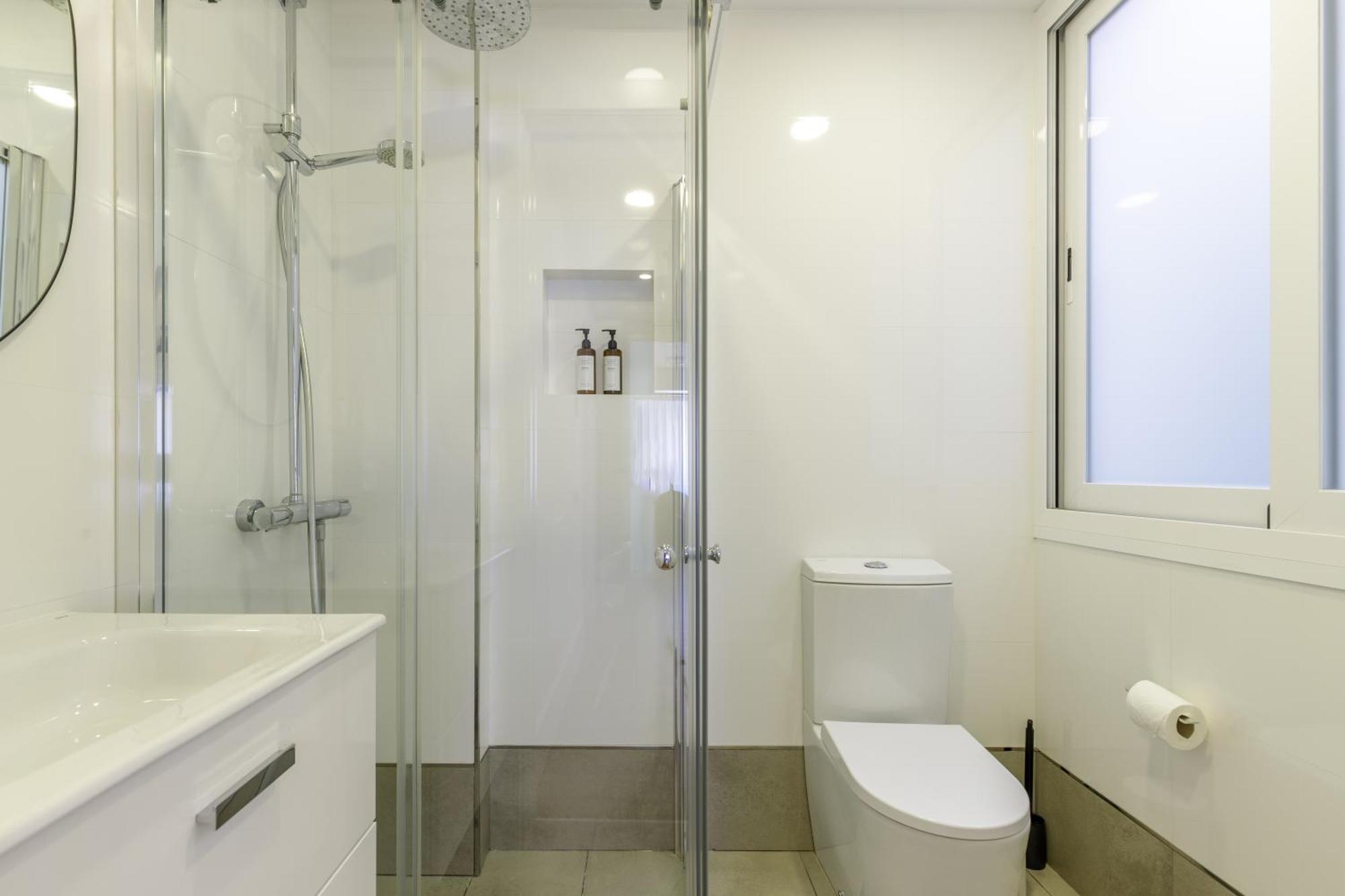 Six Apartments By Caleta Homes Malaga Ngoại thất bức ảnh