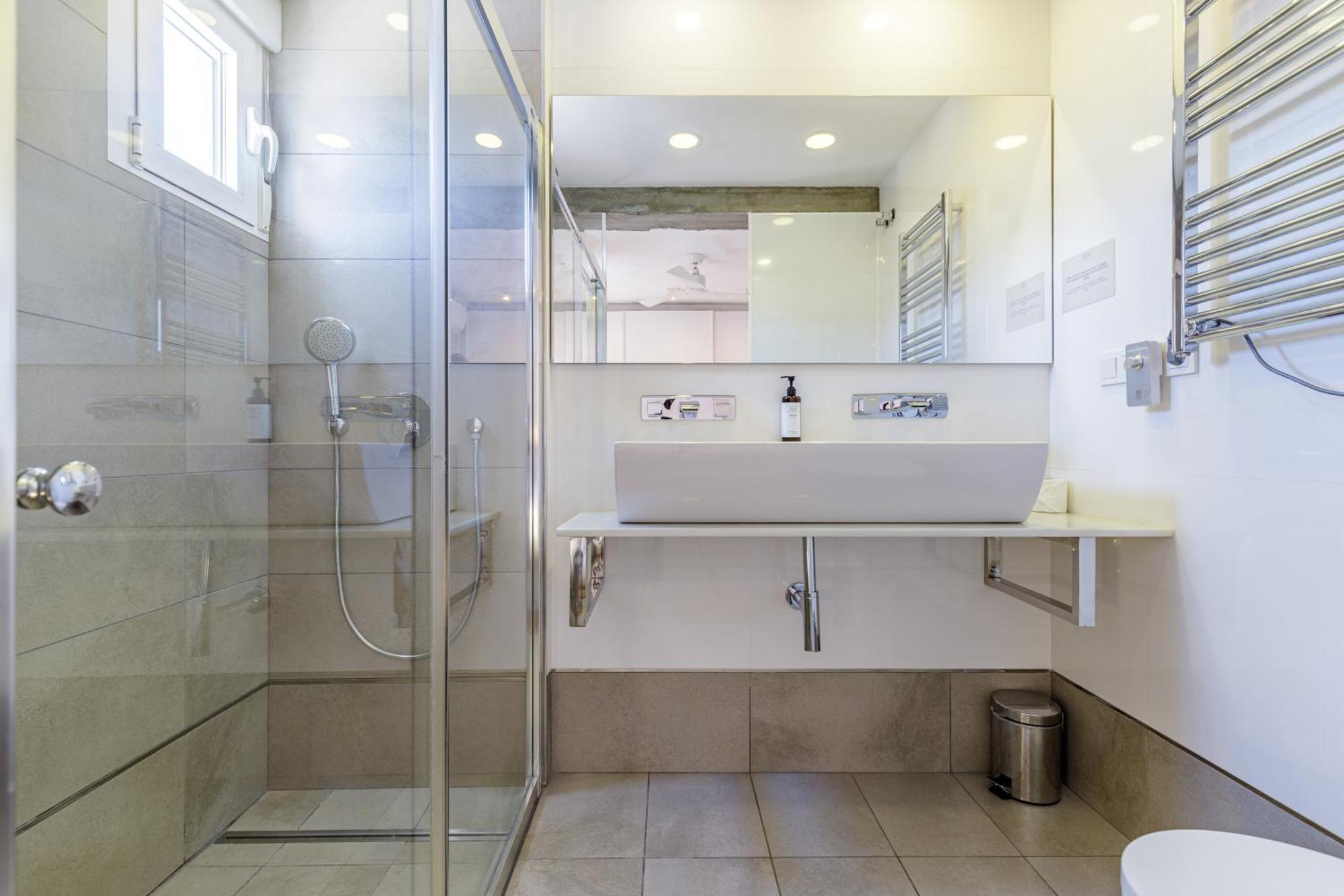 Six Apartments By Caleta Homes Malaga Ngoại thất bức ảnh