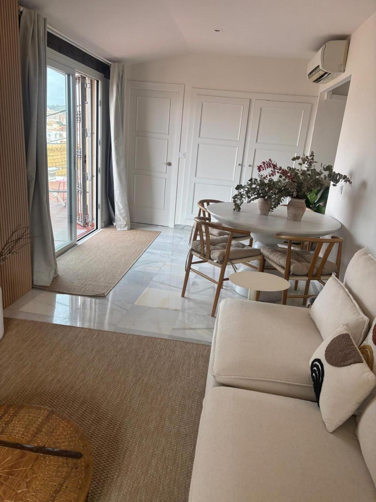 Six Apartments By Caleta Homes Malaga Ngoại thất bức ảnh