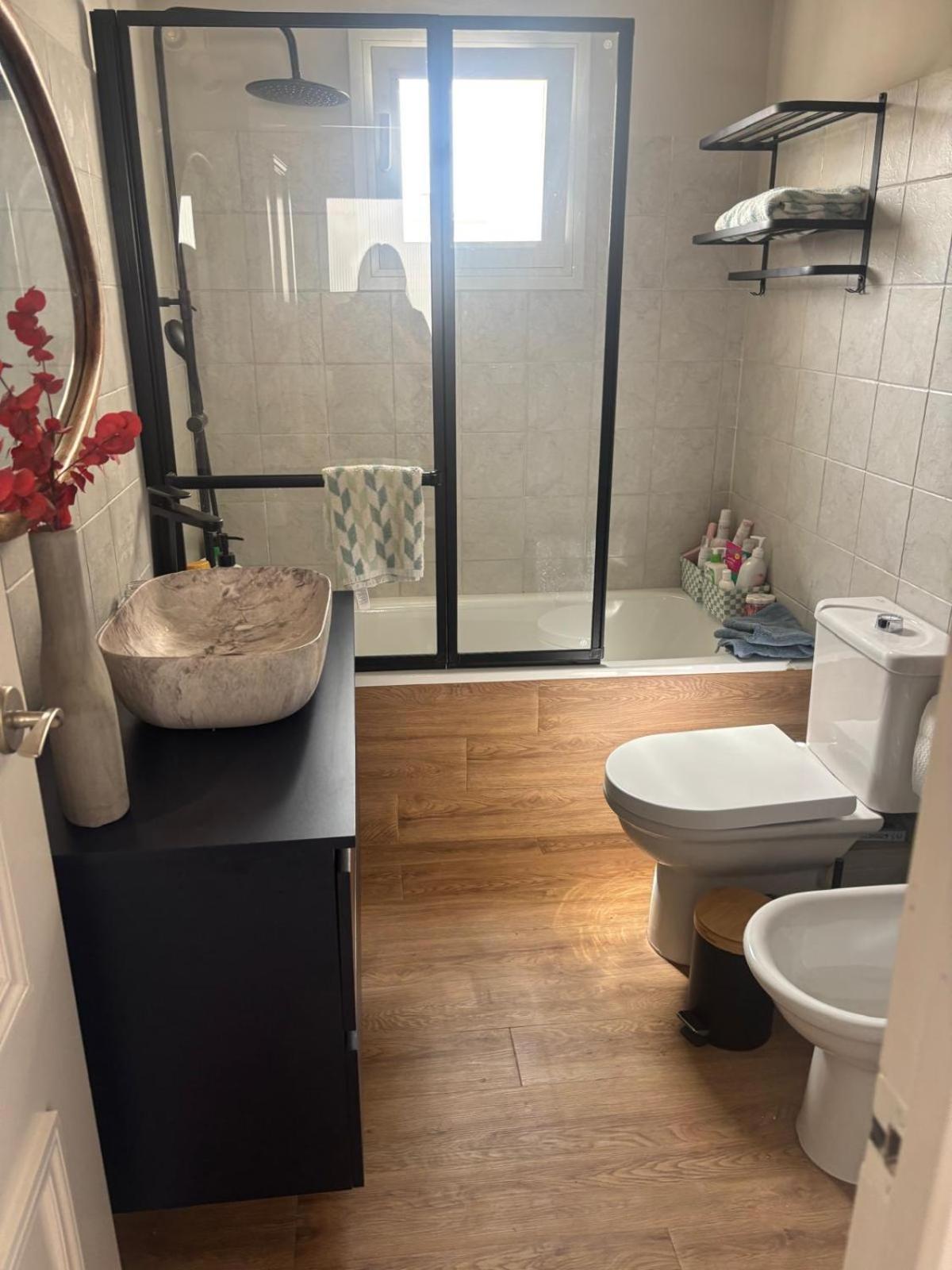 Six Apartments By Caleta Homes Malaga Ngoại thất bức ảnh